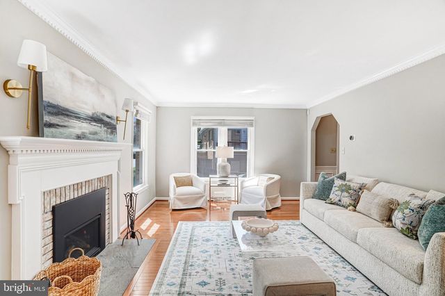 12498 SWEET LEAF TER, Fairfax, VA 22033