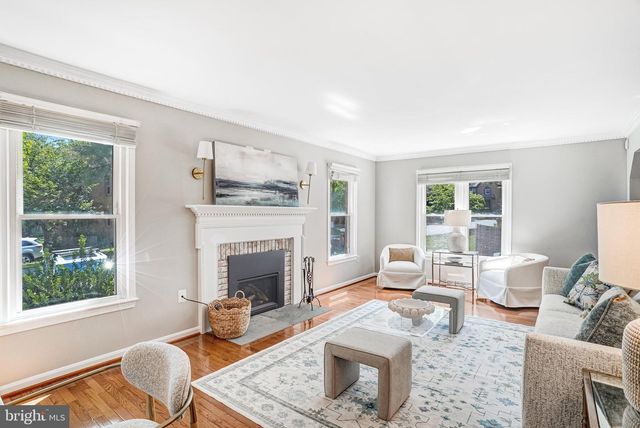 12498 SWEET LEAF TER, Fairfax, VA 22033