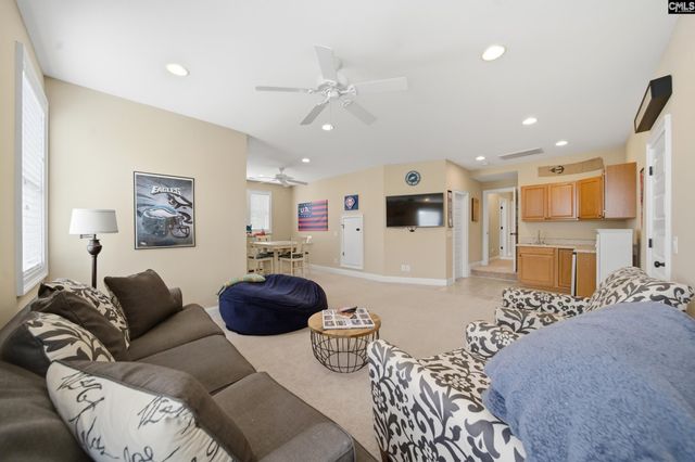 111 HoneyBee, Lexington, SC 29072