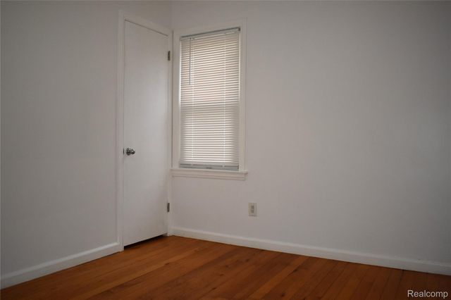 4115 Madison Street, Dearborn Heights, MI 48125