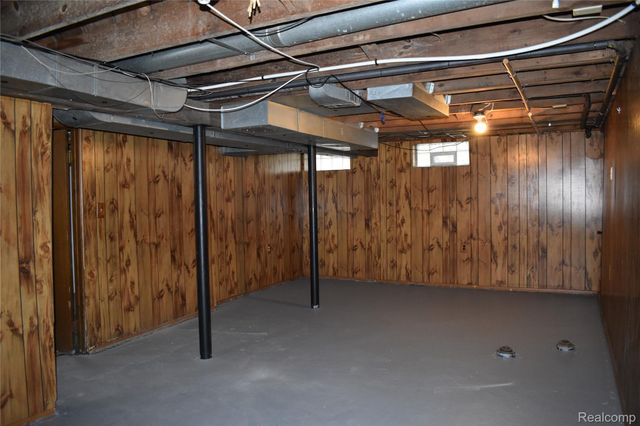 4115 Madison Street, Dearborn Heights, MI 48125