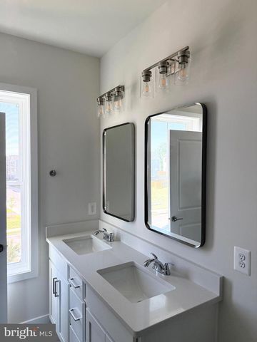 141 BAMBOO SHOOT LN, Stephenson, VA 22656