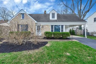 2375 Swansea Road, Columbus, OH 43221