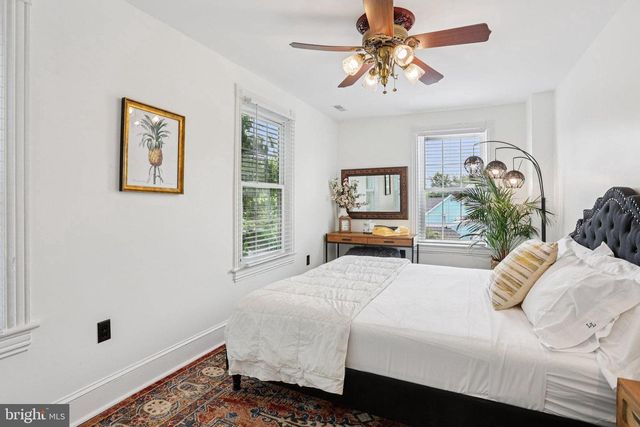 414 BROADWAY, Cape May, NJ 08204