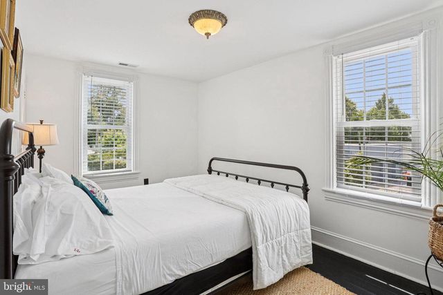 414 BROADWAY, Cape May, NJ 08204