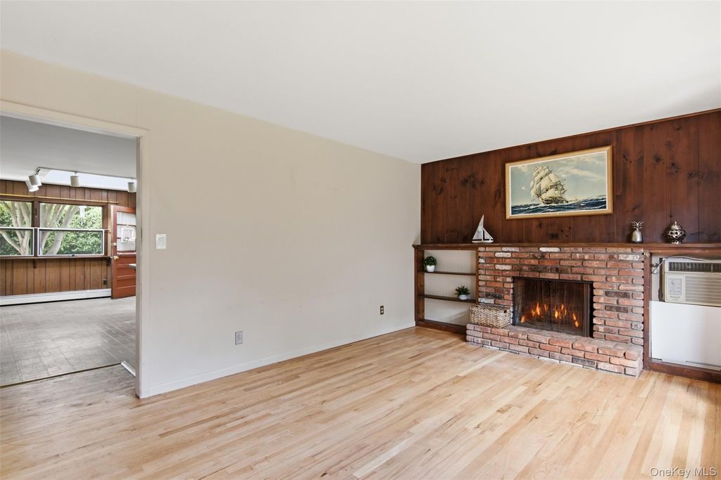 27 E 17th Street, Huntington Station, NY 11746 — photo 5