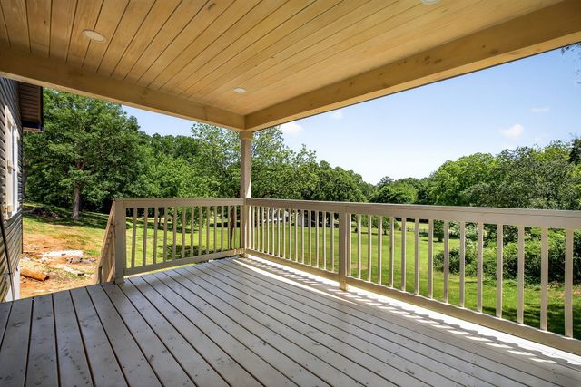 212 Twin Oaks Road, Mcminnville, TN 37110