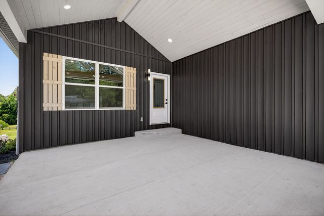 212 Twin Oaks Road, Mcminnville, TN 37110