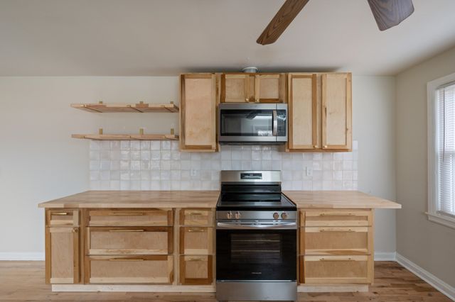 204 Blanchard Pl, Nashville, TN 37214