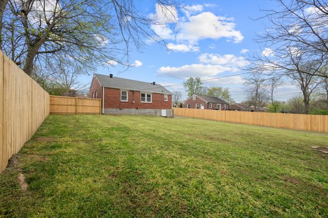 204 Blanchard Pl, Nashville, TN 37214