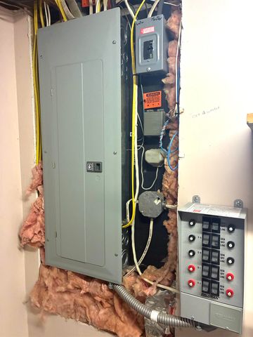 90 Tarbell Street, Manchester, NH 03104