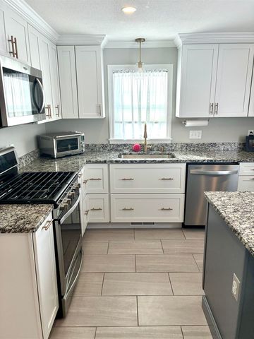 90 Tarbell Street, Manchester, NH 03104