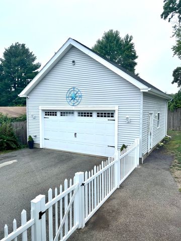 90 Tarbell Street, Manchester, NH 03104