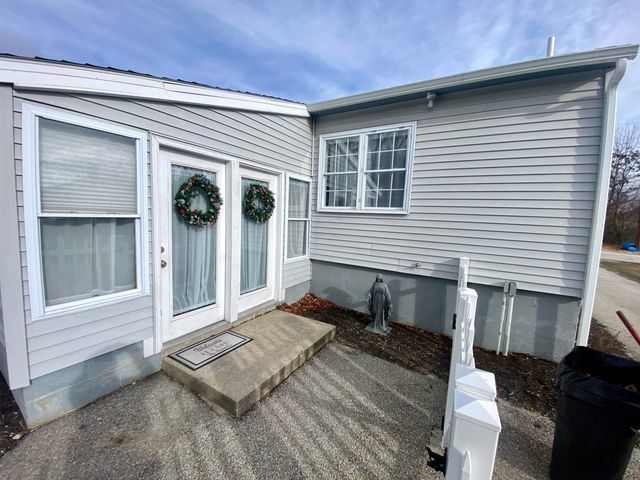 90 Tarbell Street, Manchester, NH 03104