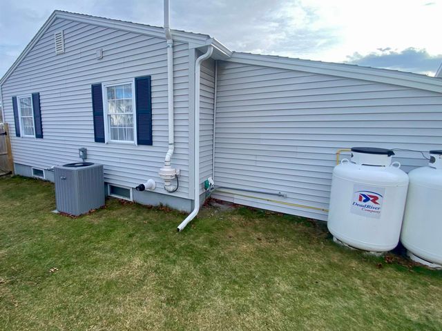 90 Tarbell Street, Manchester, NH 03104