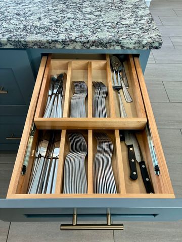 90 Tarbell Street, Manchester, NH 03104