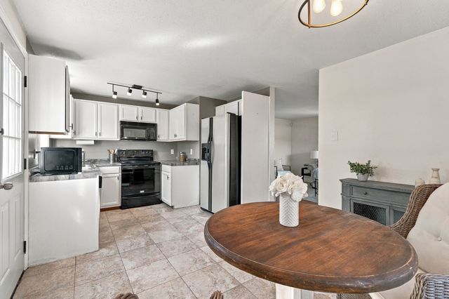 739 County St, New Bedford, MA 02740