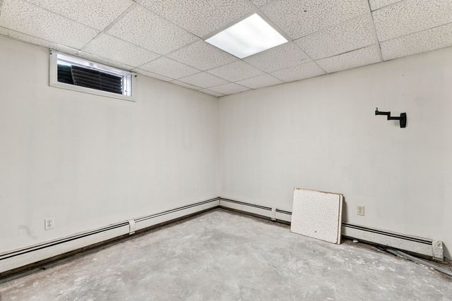 739 County St, New Bedford, MA 02740