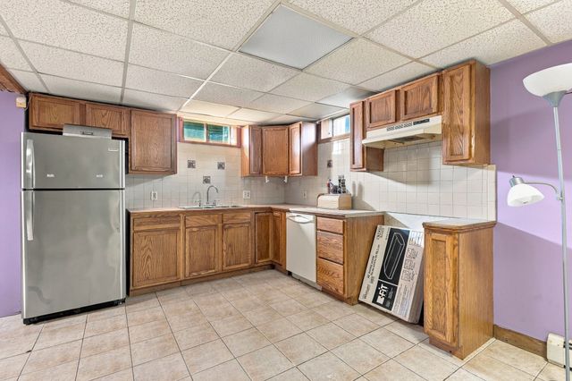 739 County St, New Bedford, MA 02740