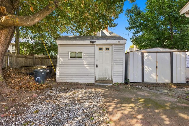 739 County St, New Bedford, MA 02740