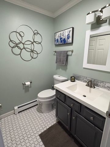683 Nw Main St, Douglas, MA 01516