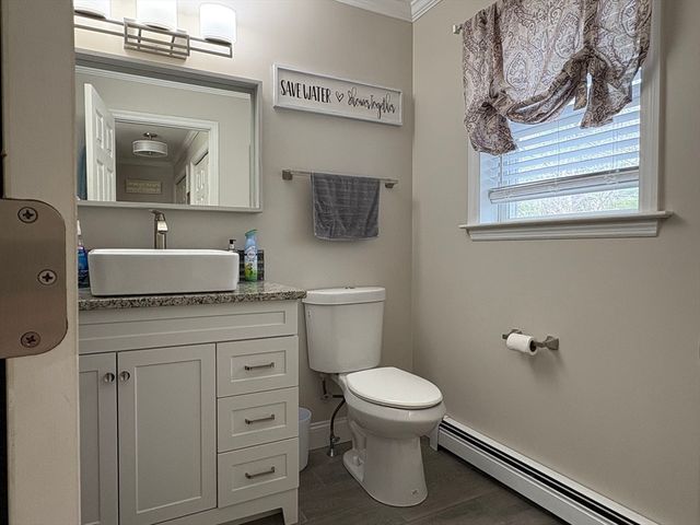 683 Nw Main St, Douglas, MA 01516