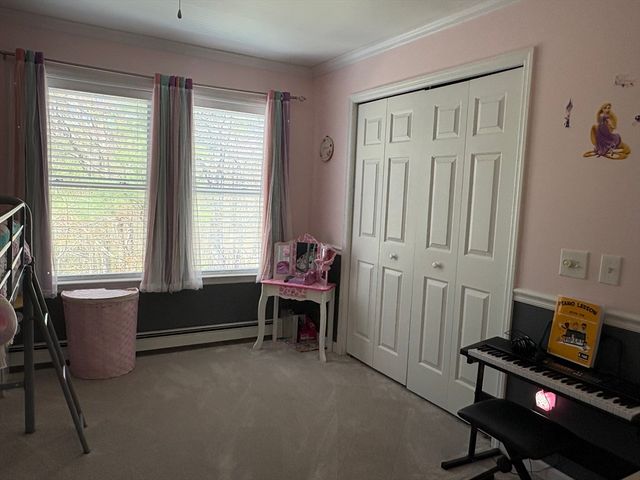 683 Nw Main St, Douglas, MA 01516