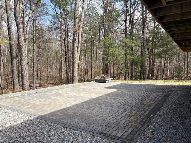 683 Nw Main St, Douglas, MA 01516