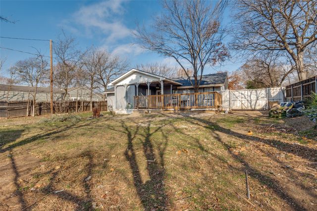 222 Moore Street, Duncanville, TX 75116