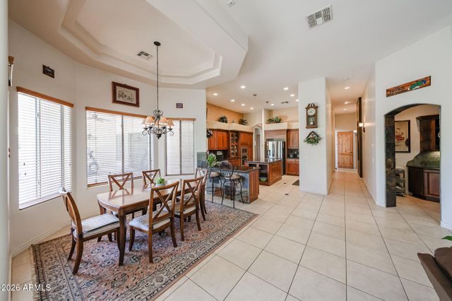 925 E Valencia Drive, Phoenix, AZ 85042