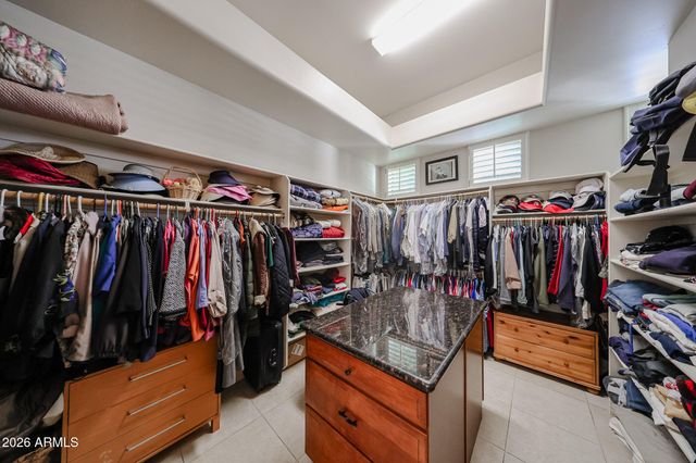 925 E Valencia Drive, Phoenix, AZ 85042