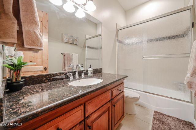 925 E Valencia Drive, Phoenix, AZ 85042