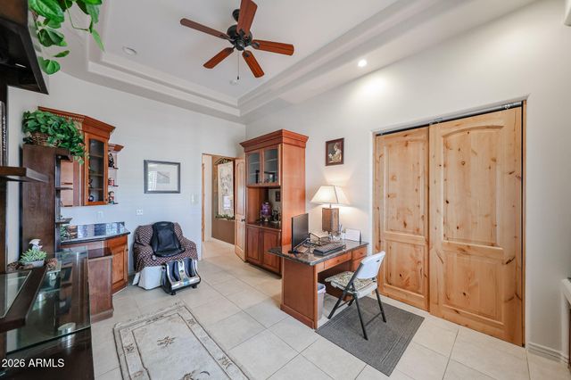 925 E Valencia Drive, Phoenix, AZ 85042