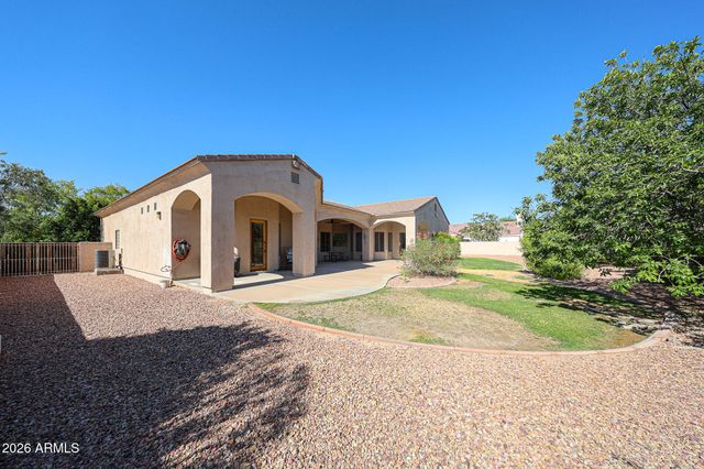 925 E Valencia Drive, Phoenix, AZ 85042