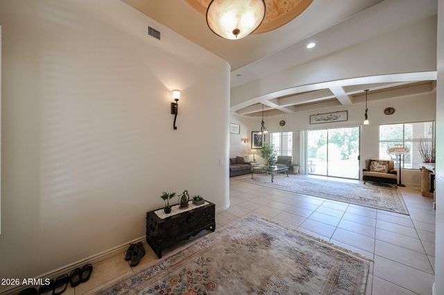 925 E Valencia Drive, Phoenix, AZ 85042