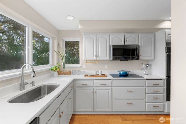 14130 Sandy Hook Road NE, Poulsbo, WA 98383