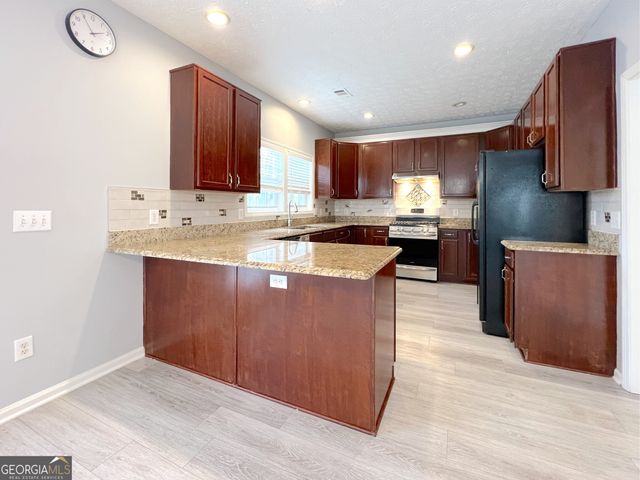 1924 Riverlanding Circle, Lawrenceville, GA 30046