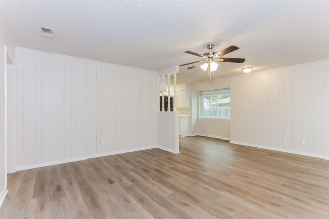 328 Bennett Circle, Desoto, TX 75115