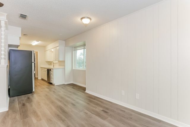 328 Bennett Circle, Desoto, TX 75115