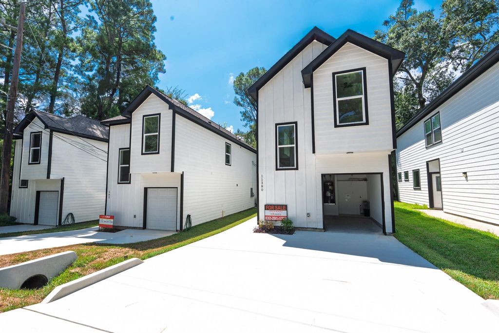 11382 Underwood Street, Willis, TX 77318