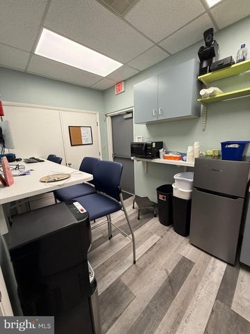 2151 LINGLESTOWN RD, Harrisburg, PA 17110