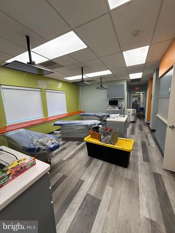 2151 LINGLESTOWN RD, Harrisburg, PA 17110