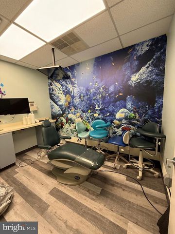 2151 LINGLESTOWN RD, Harrisburg, PA 17110