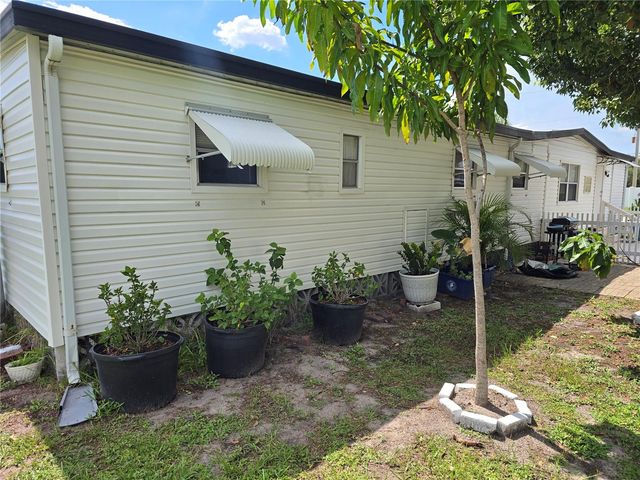5316 53RD AVENUE E A21, Bradenton, FL 34203