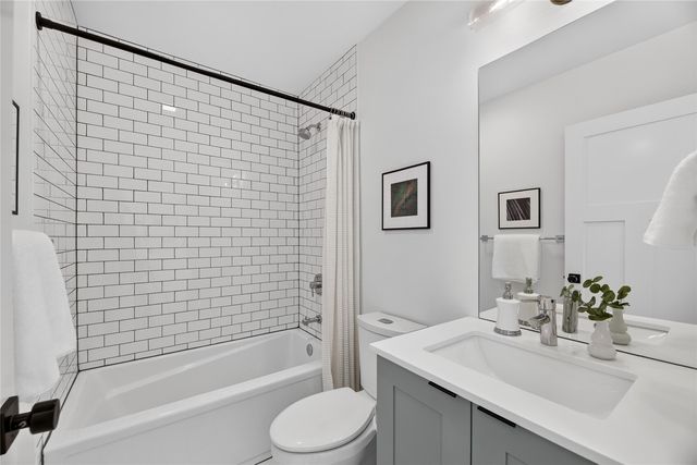 2636 A NW 58th Street, Seattle, WA 98107