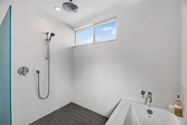 2636 A NW 58th Street, Seattle, WA 98107