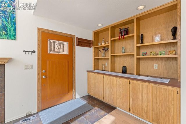 376 Pilot Knob Avenue, Manitou Springs, CO 80829