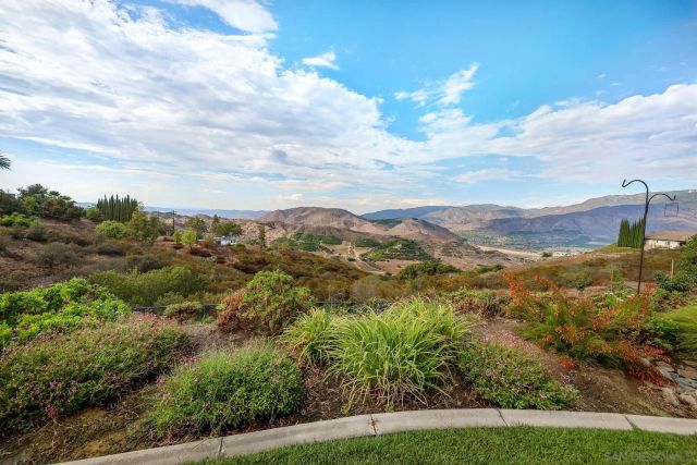 14002 Pauma Vista Drive, Valley Center, CA 92082