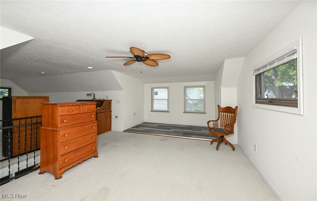 2300 Larchdale Drive, Cuyahoga Falls, OH 44221