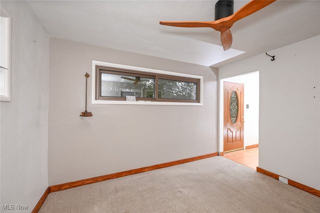 2300 Larchdale Drive, Cuyahoga Falls, OH 44221